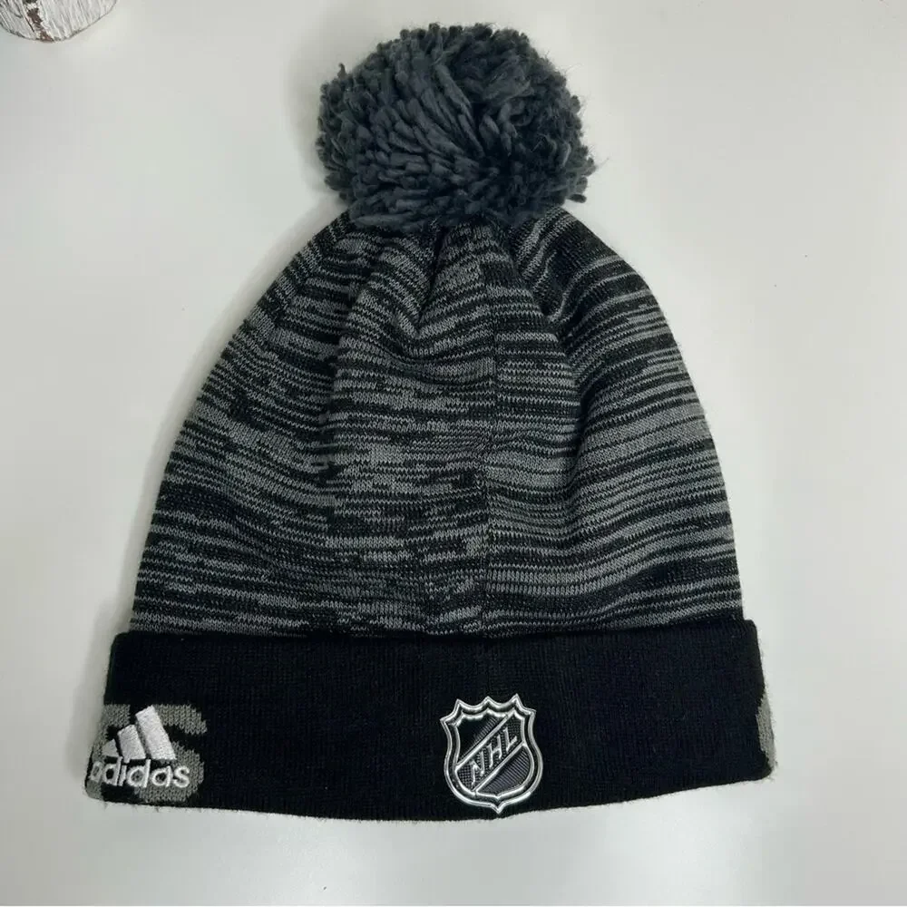 Vegas Golden Knights VGK NHL Adidas Knit‎ Pom Beanie Hat Gray Black